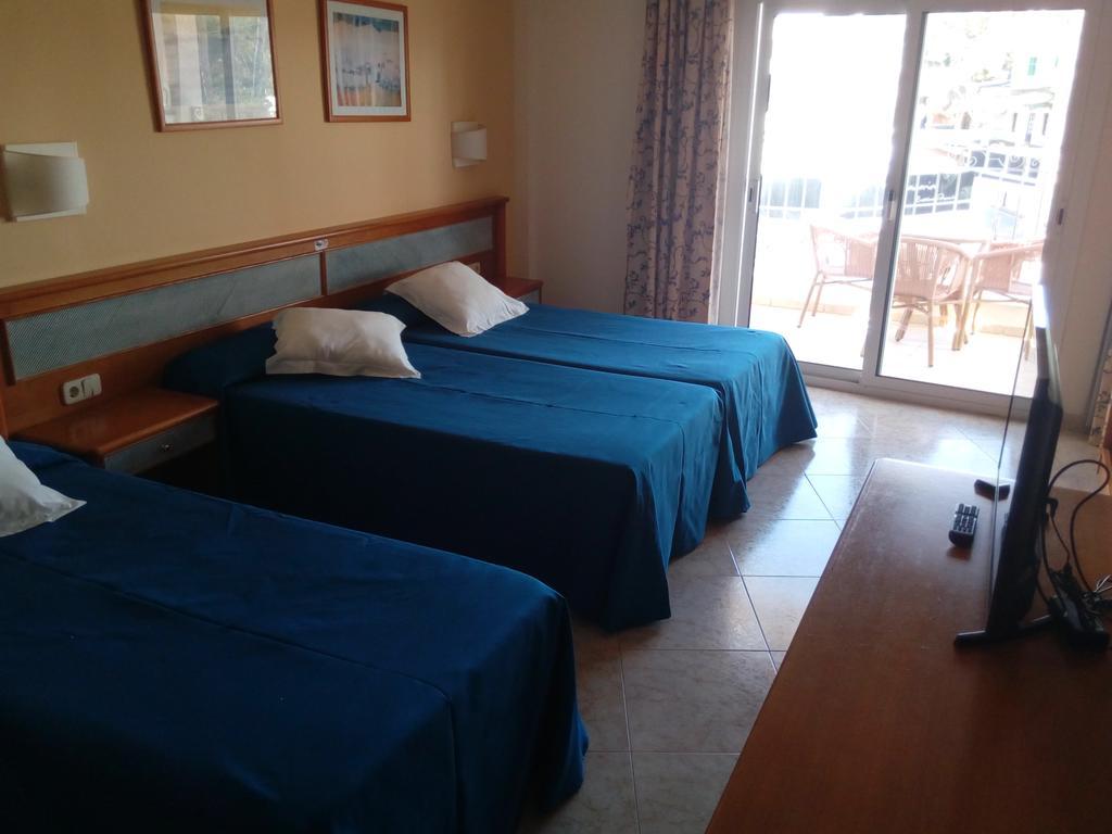 Hostal Leo D'Or Кала де Ор Экстерьер фото